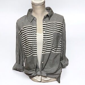Merona button up, long sleeve stripe shirt. Sz lg
